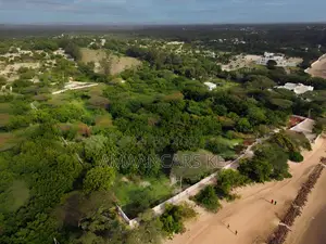 5.15 Acres for Sale in Lamu Shela (Beachfront)