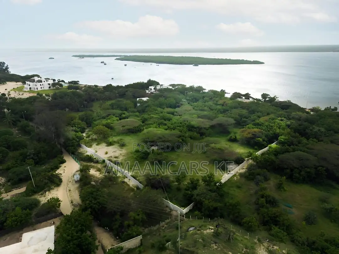 5.15 Acres for Sale in Lamu Shela (Beachfront)