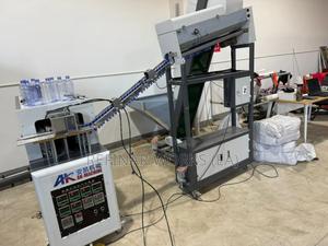 Advanced 4-cavity Pet Blow Molding Machine With  Preform Feeding - main view