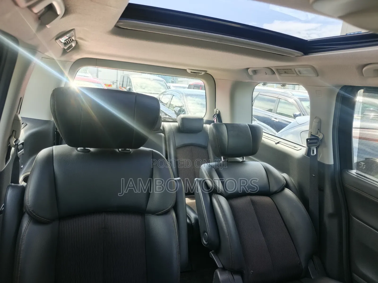 Nissan Elgrand 2019 Gray