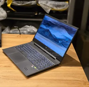 Laptop HP Victus 15 16GB AMD Ryzen 5 SSD 512GB