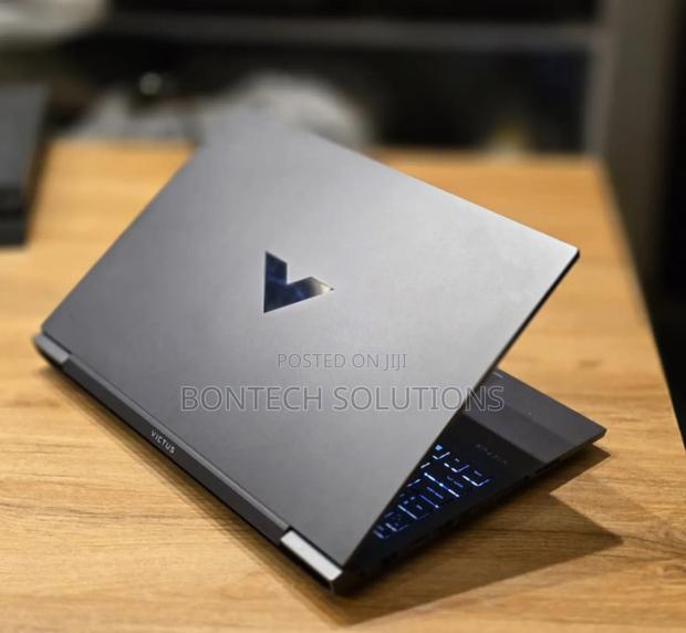 Laptop HP Victus 15 16GB AMD Ryzen 5 SSD 512GB - thumbnail 3