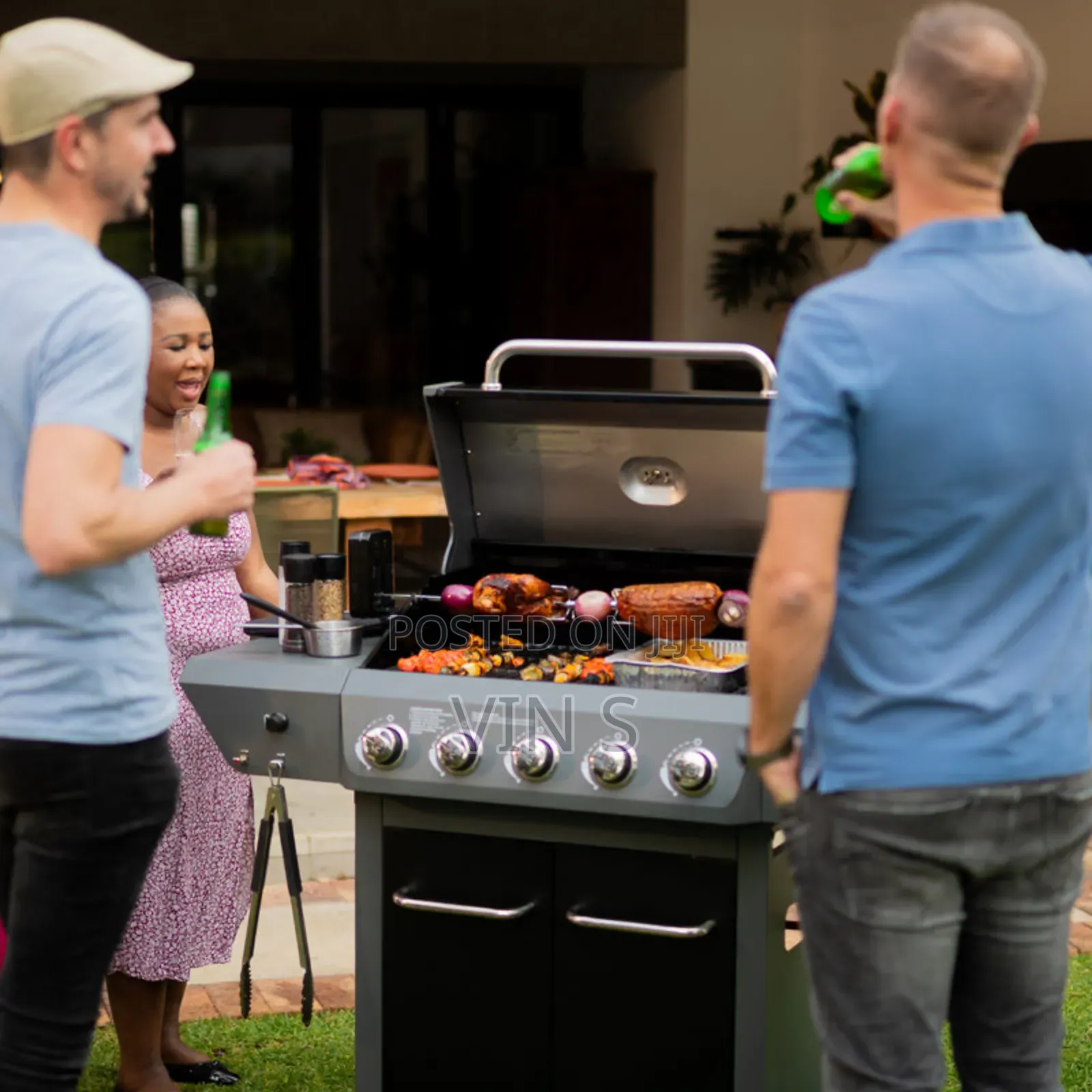 Barbecue BBQ Barbeque+Barbécue/Barbéque* Barbecûe\Barbėque[Bárbeque;