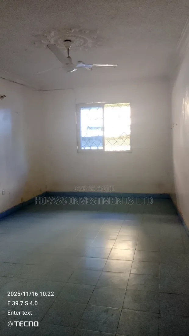 3bdrm Block of Flats in Majengo Superloaf, Mvita for rent