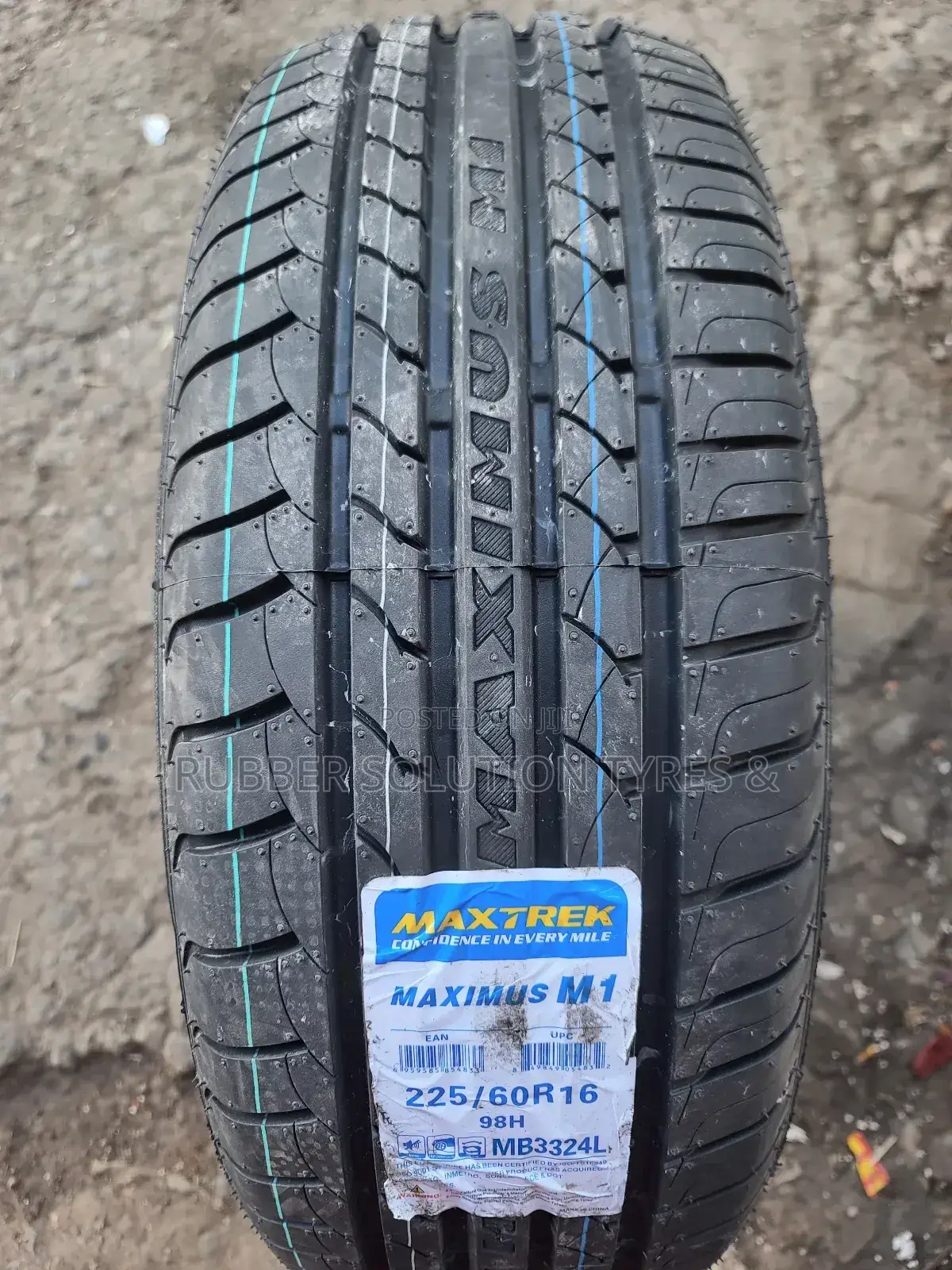225 /60 R16 Maxtrek Tyres 98h Muximus M1
