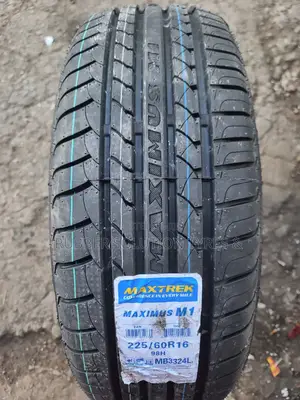 225 /60 R16 Maxtrek Tyres 98h Muximus M1