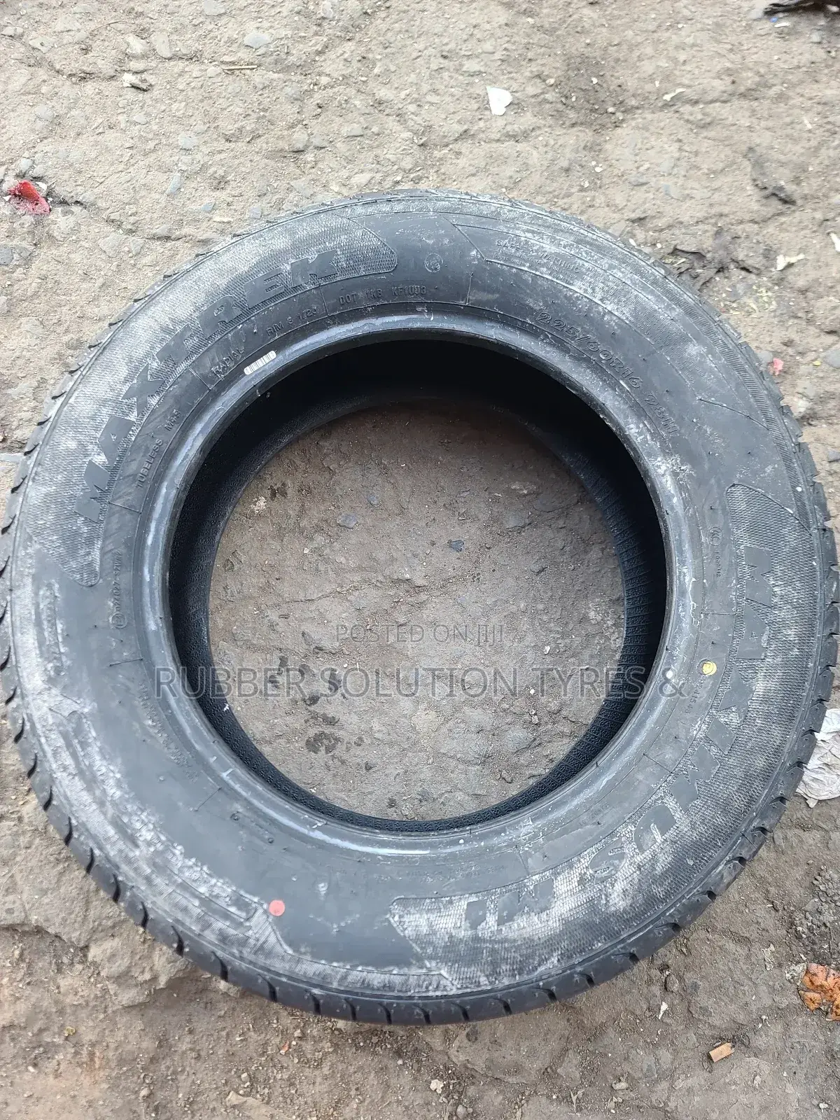 225 /60 R16 Maxtrek Tyres 98h Muximus M1