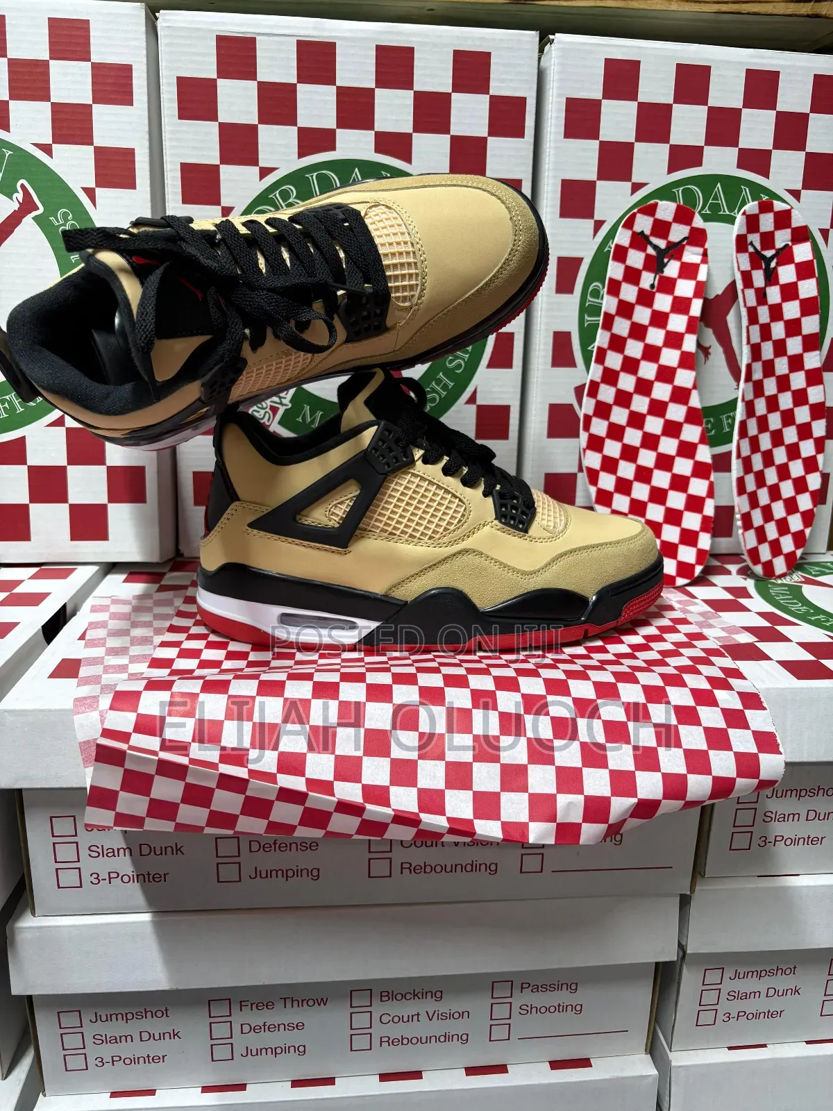 Jordan 4 “Pizza”
Size 40_45