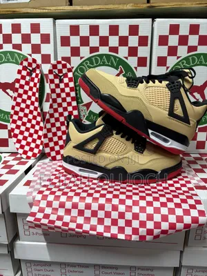 Jordan 4 “Pizza”
Size 40_45