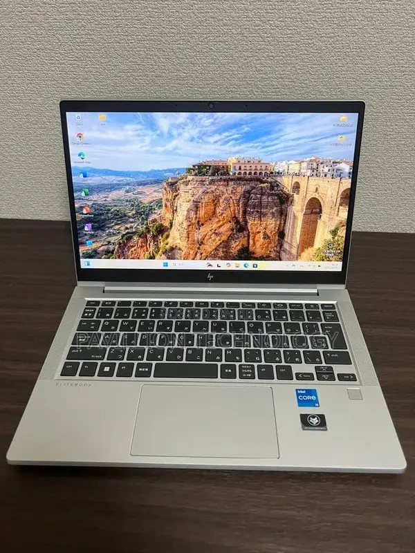 Laptop HP EliteBook 830 G9 16GB Intel Core I7 SSD 512GB