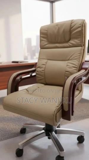 Comfortable Executive Leather Chair - main view
