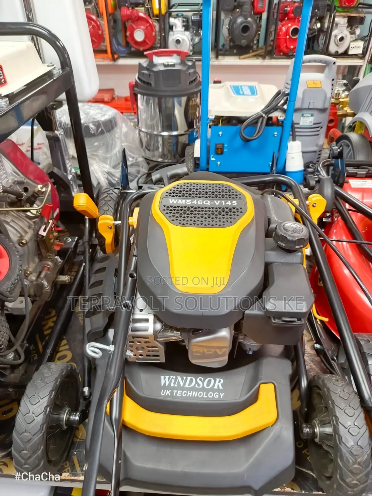 18 Inch Windsor Petrol Lawn Mower