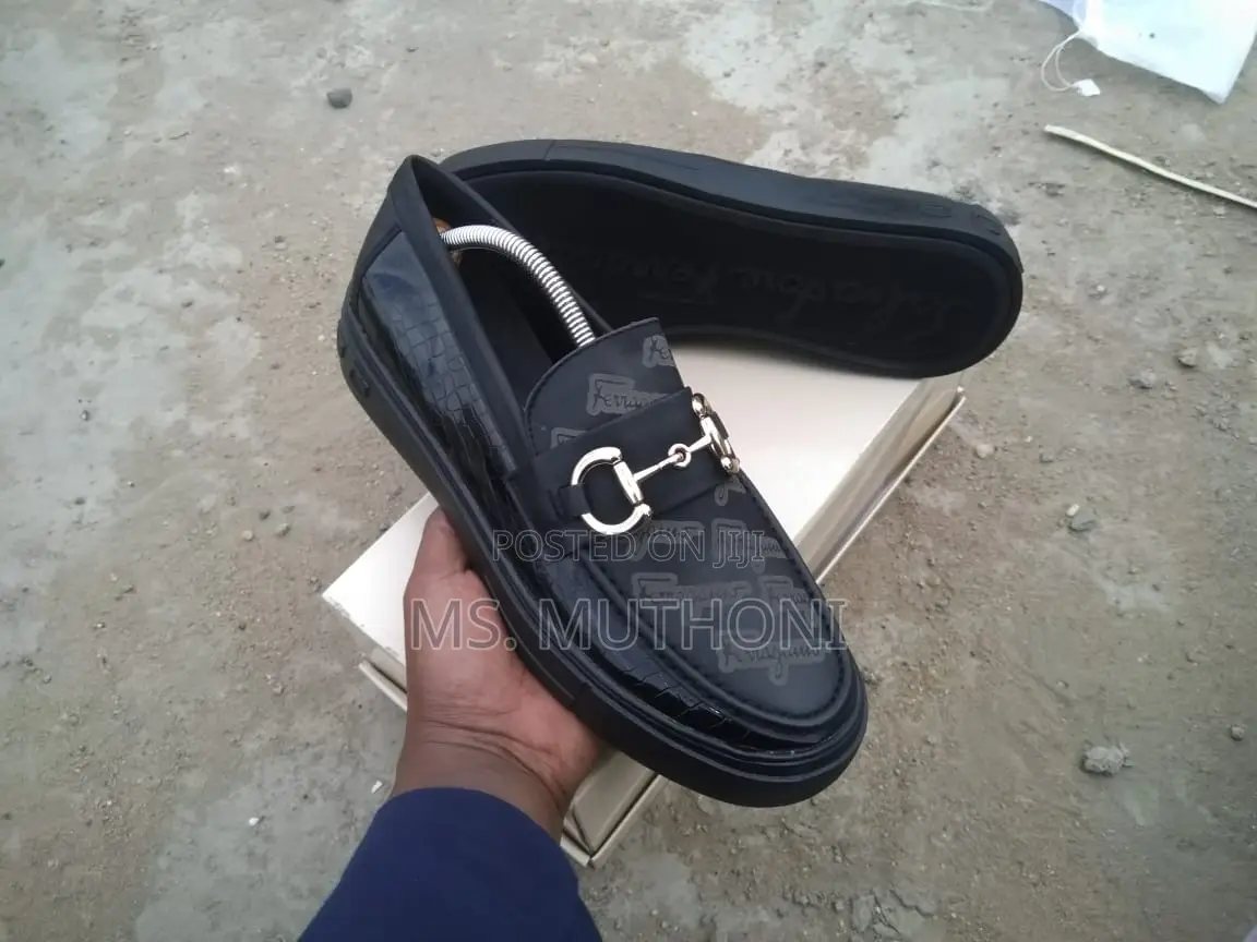 Salvatore Ferragamo Men's Loafers With a Gancini-Style Bit Buckle