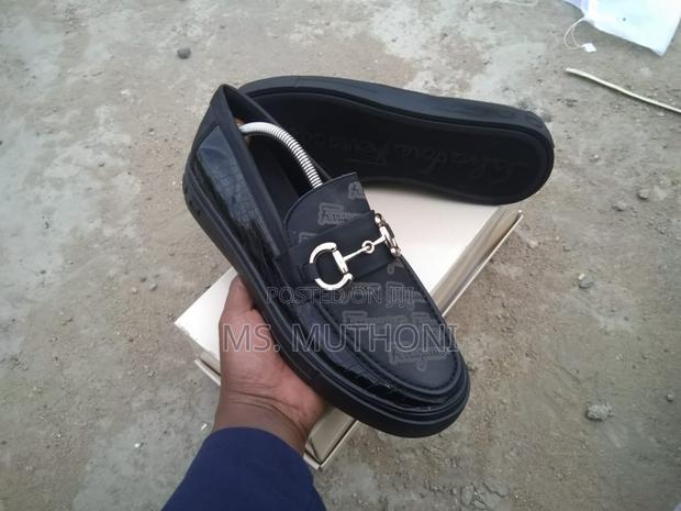 Salvatore Ferragamo Men's Loafers With a Gancini-Style Bit Buckle