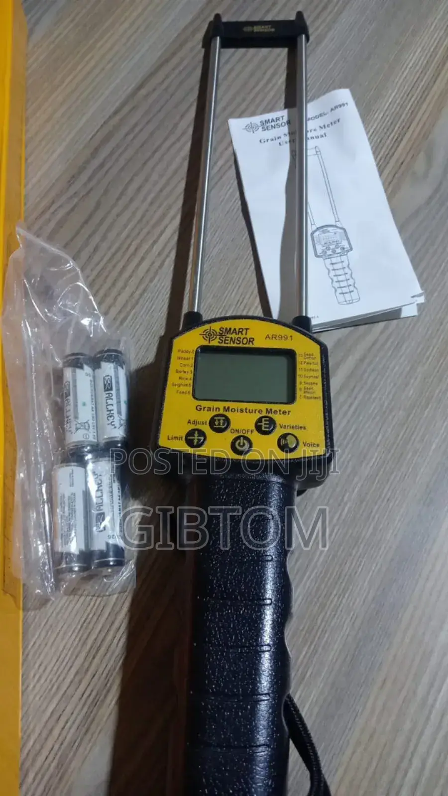 Moisture Meter. Hand Held Grains High Accuracy Moisture Detector.