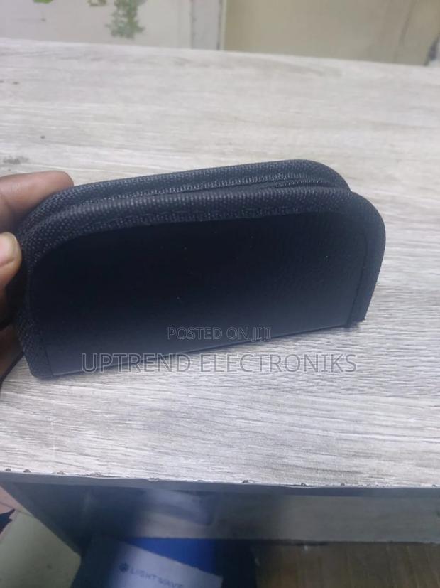 Command Attention Instantly – High-power Laser Pointer - thumbnail 2