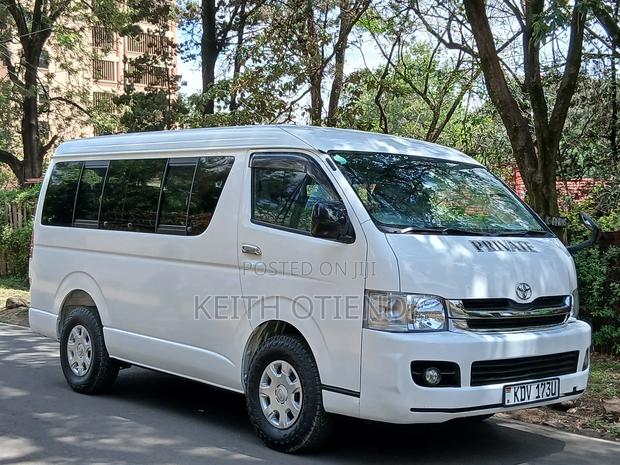 Toyota HiAce 2009 White - thumbnail 3
