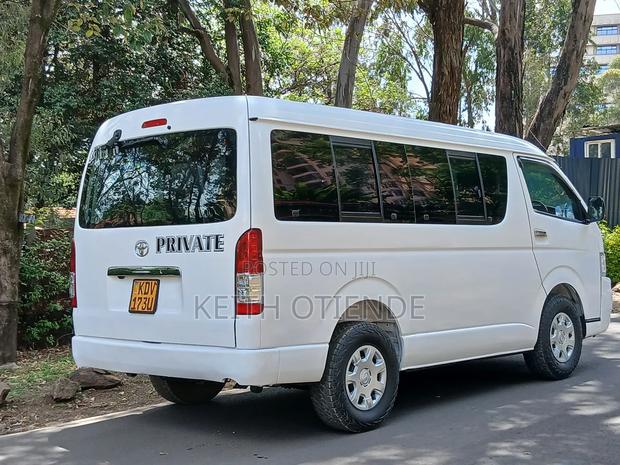 Toyota HiAce 2009 White - thumbnail 5