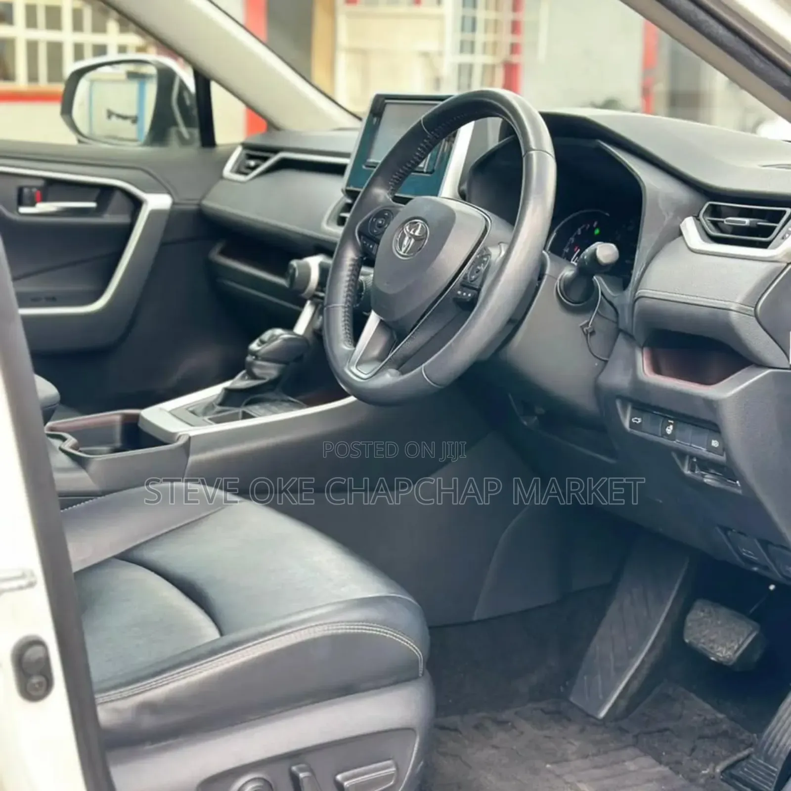 Toyota RAV4 2019 White