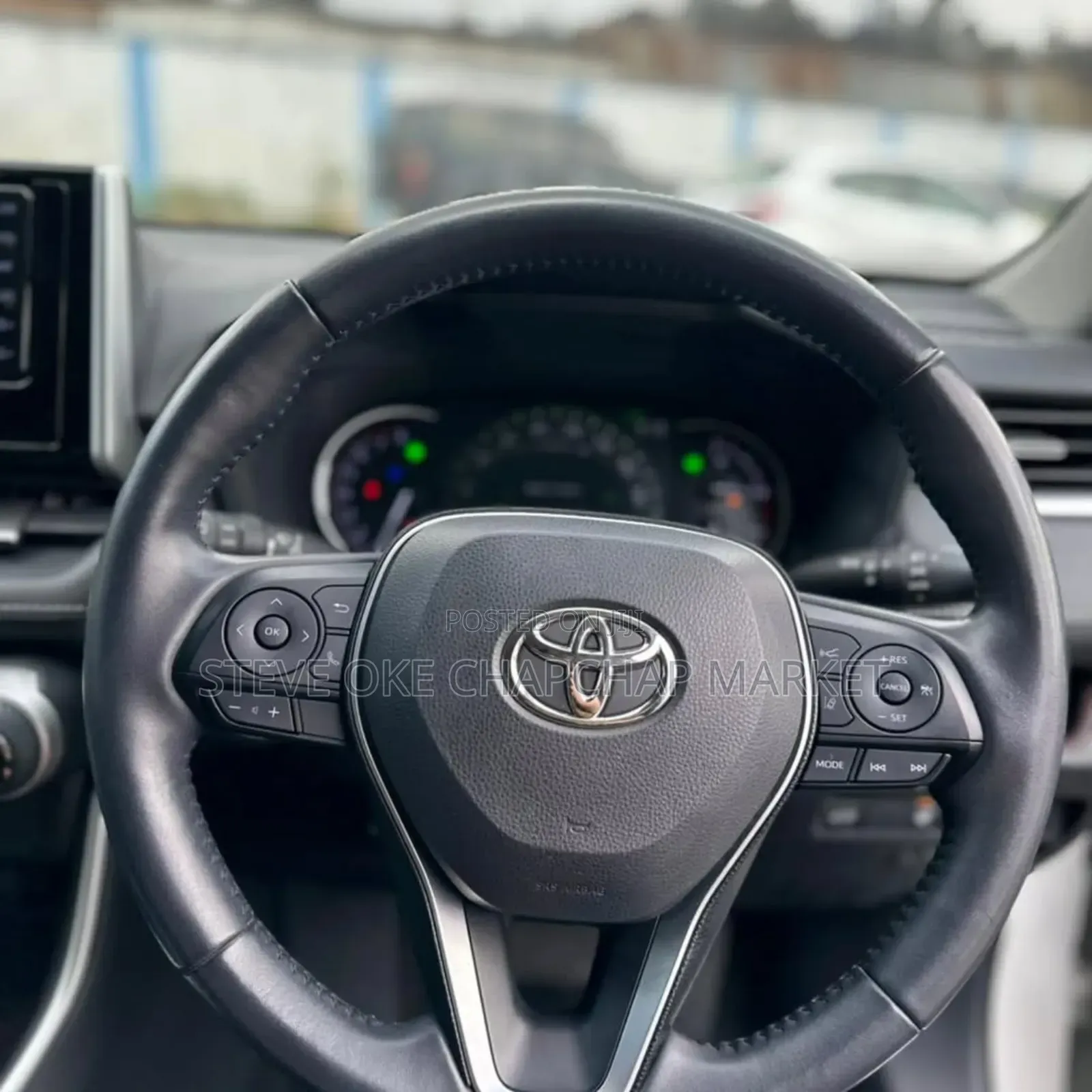 Toyota RAV4 2019 White