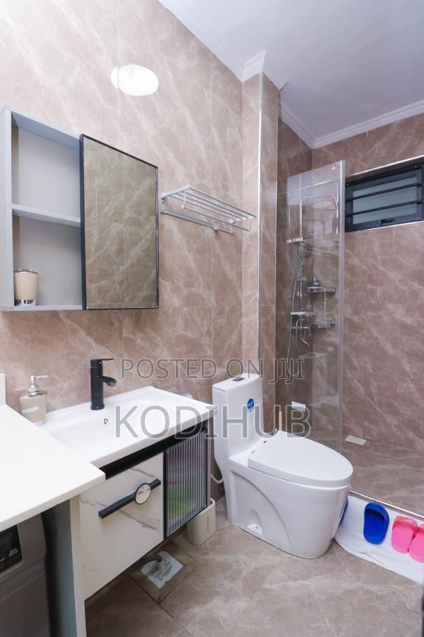 Bright 1 Bedroom Kilimani - thumbnail 5