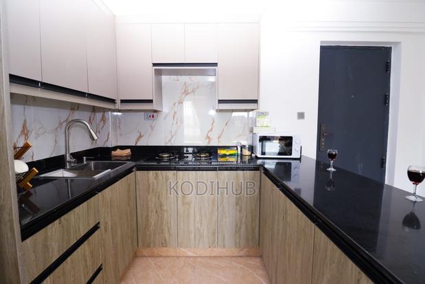 Bright 1 Bedroom Kilimani - thumbnail 7