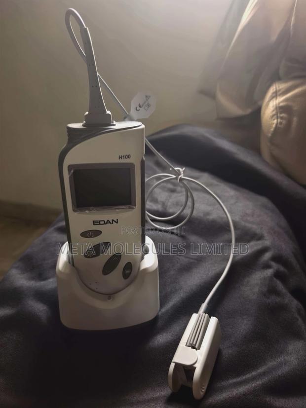 Edan H100b Handheld Pulse Oximeter With Charger Stand