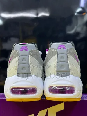 Nike Sb  Airmax 95 
 *“ Cactus Flower *”
