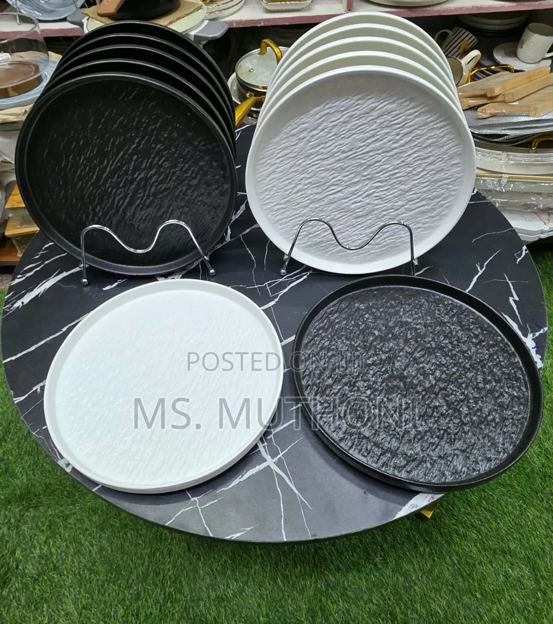 6 PCS 10.5'inch Textured Ceramic Dinner Plates in White and Black