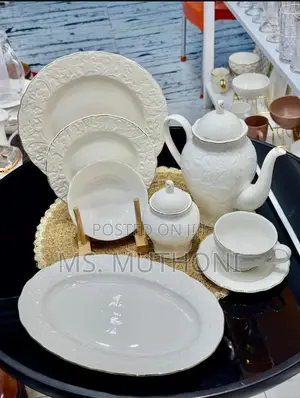 39 PCS Porcelain Dinnerware Set With a Baroque-Style Relief Pattern