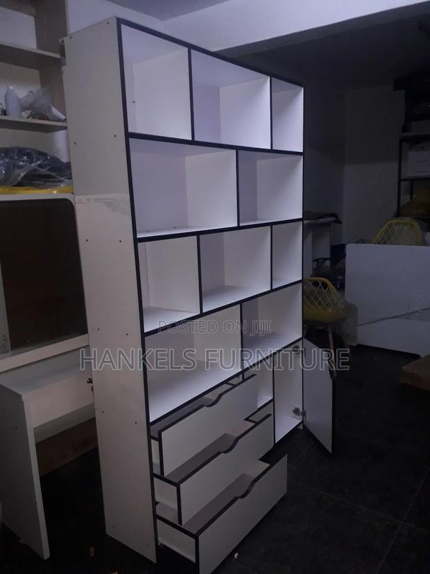 Sturdy Bookshelf With Multiple Compartments - thumbnail 3