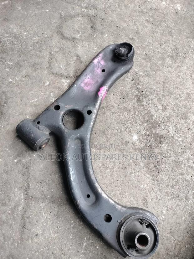 Daihatsu Mira Lower Control Arms
