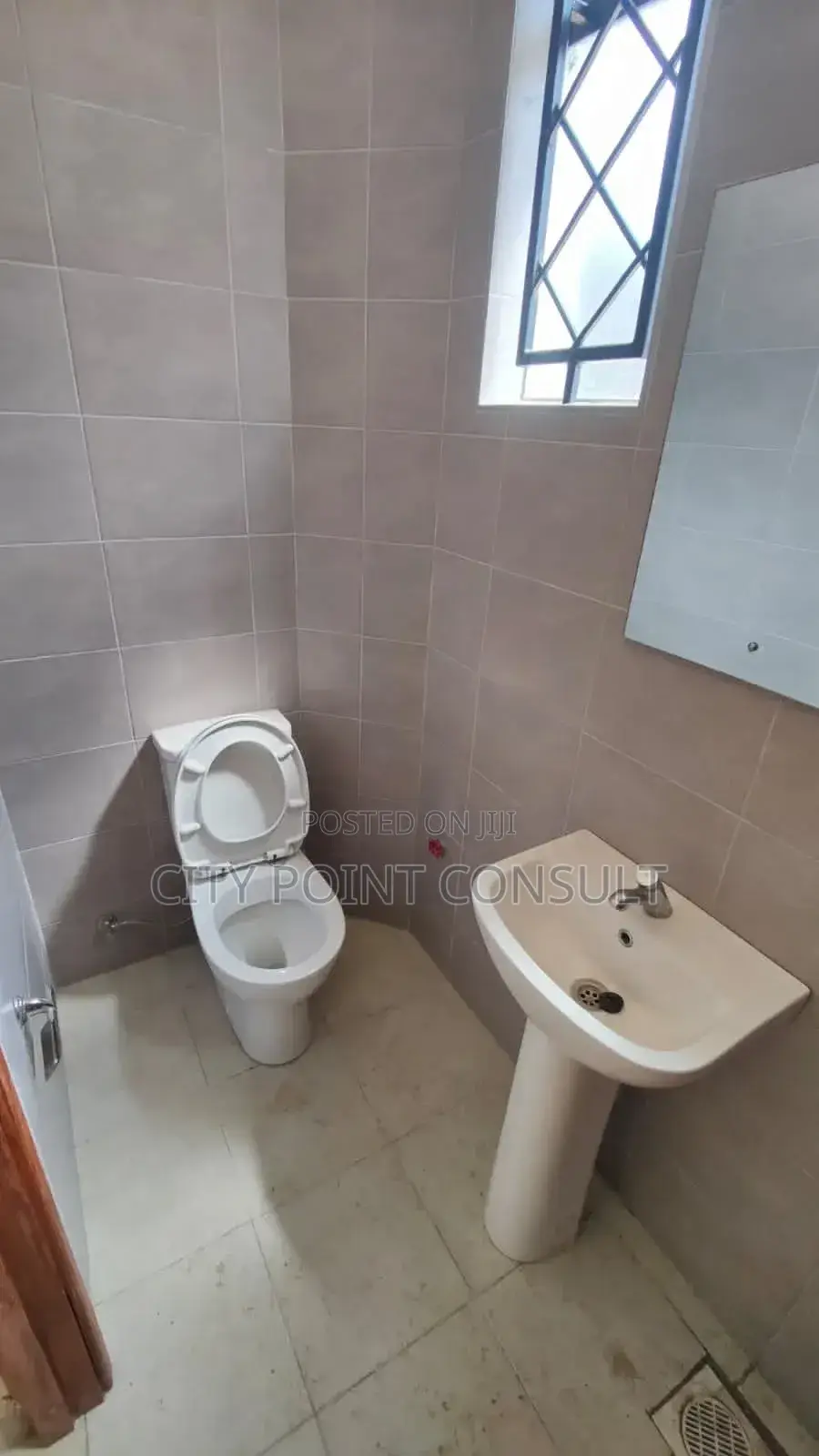 7530 SQFT Warehouse to Let in Baba Dogo