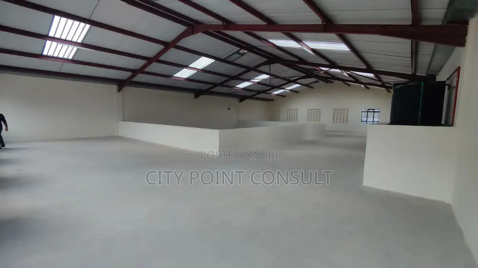 7530 SQFT Warehouse to Let in Baba Dogo