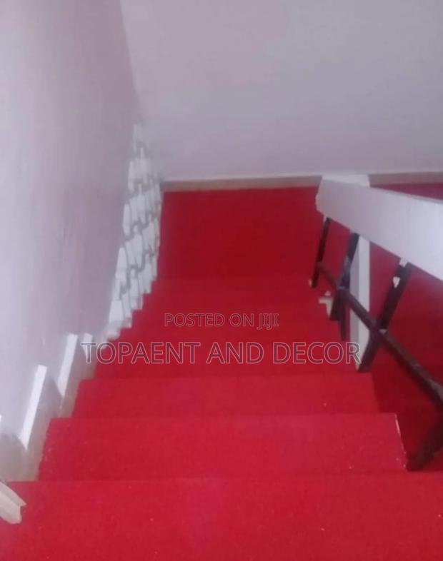 Long Lasting Stairs Floor Wall to Wall Carpet