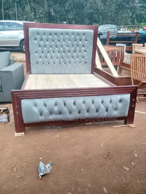 5x6 Tufted Upholstered Bed Frame