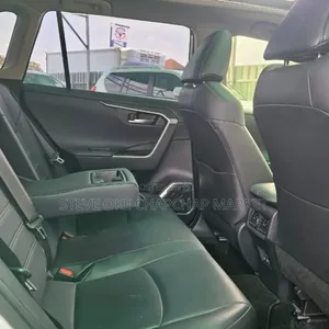 Toyota RAV4 2020 White