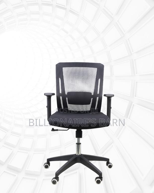 Ergonomic Mid-Back Seat | Simple, Clean Supportive - thumbnail 2