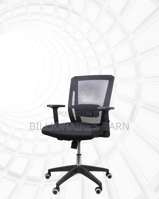 Ergonomic Mid-Back Seat | Simple, Clean Supportive - thumbnail 3
