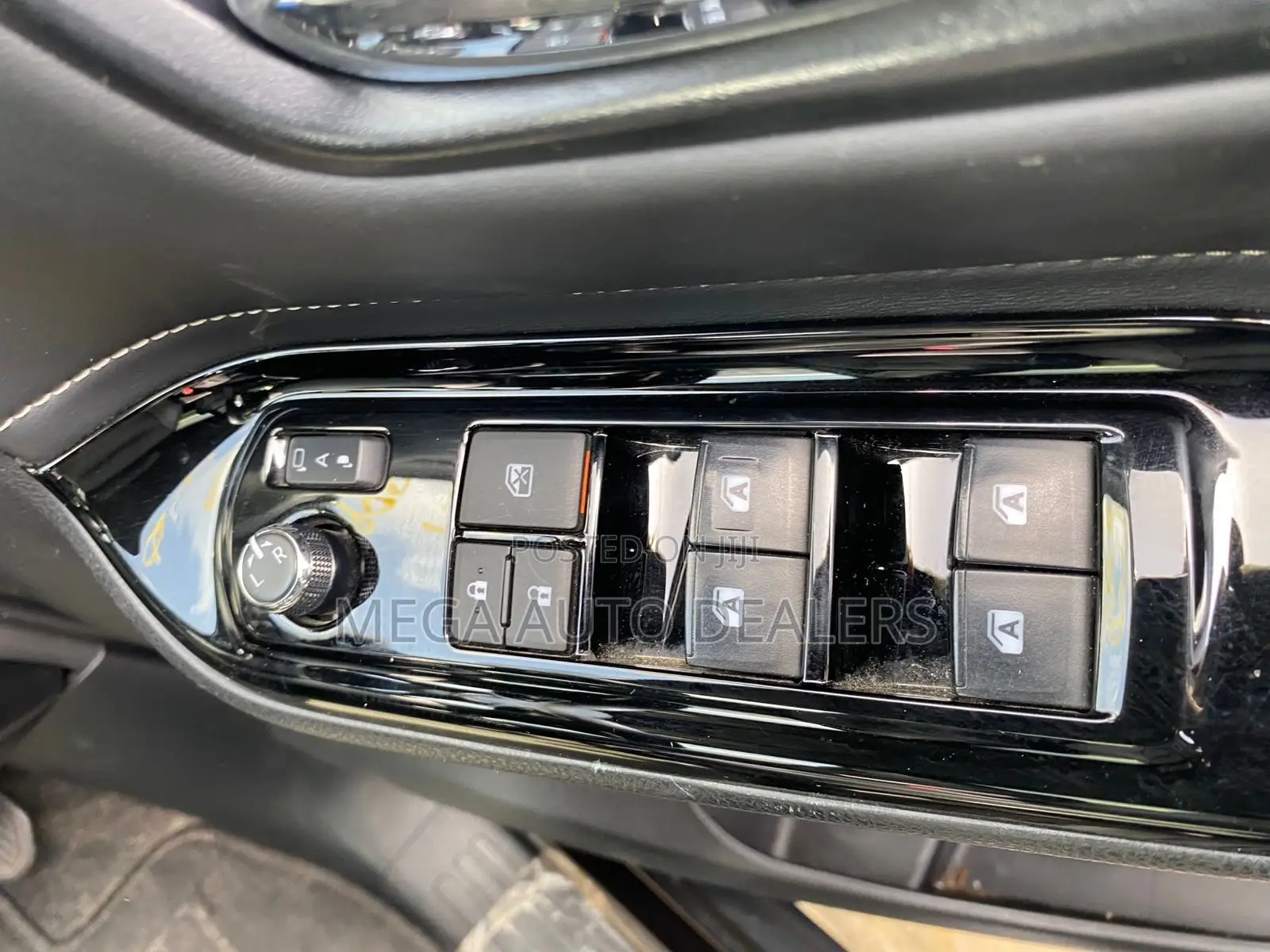 Toyota Esquire 2018 Black