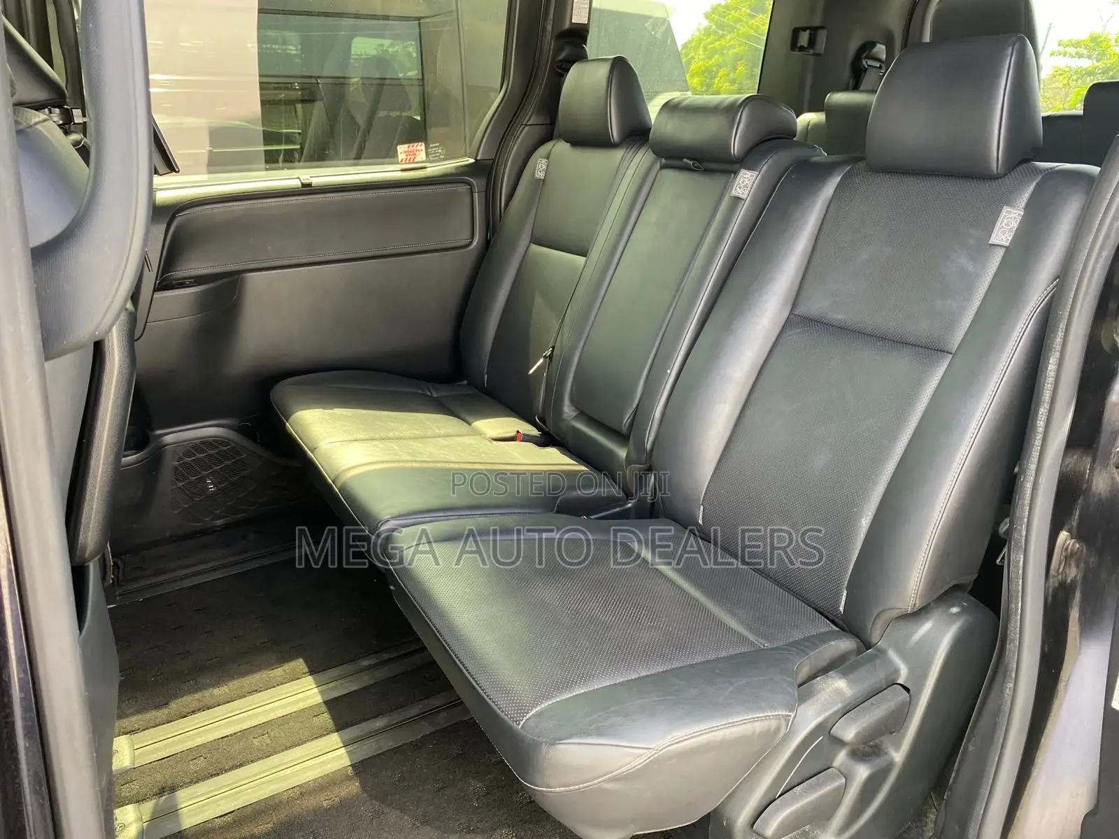 Toyota Esquire 2018 Black