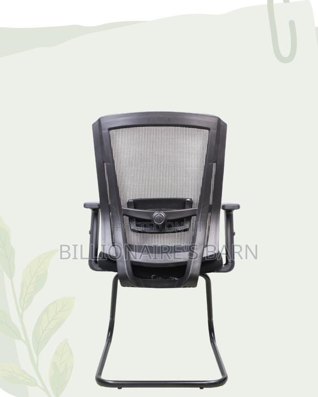 Classic Waiting Area Visitor Seat | Neat Finish, Comfortable Padding - thumbnail 4