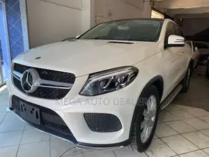Mercedes-Benz GLE-Class GLE 350d 4MATIC 2018 White
