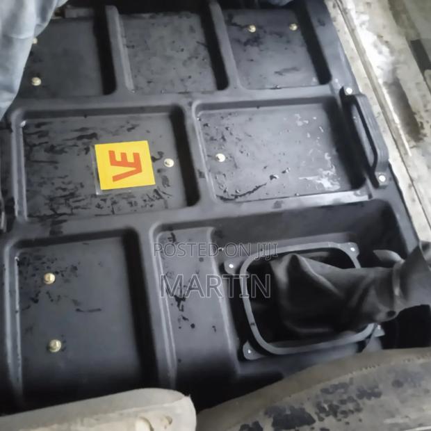 Ashok Tipper 2020 White - thumbnail 4