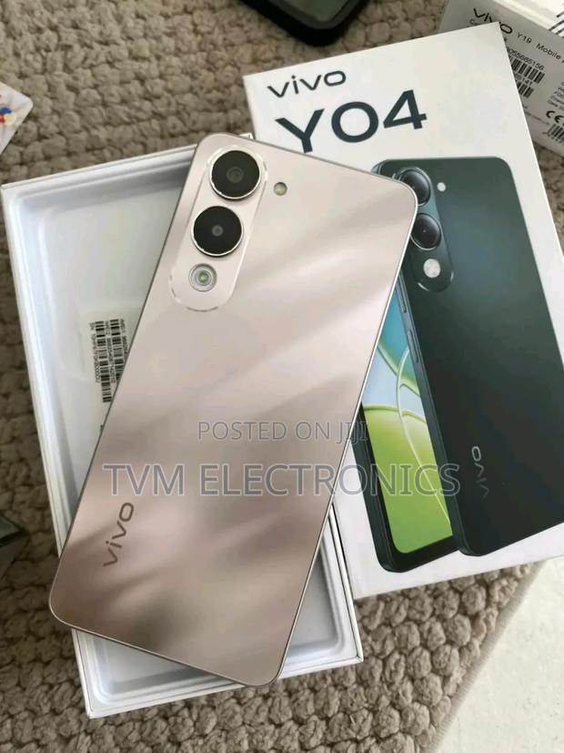 New Vivo Y04 128 GB Gray - main view