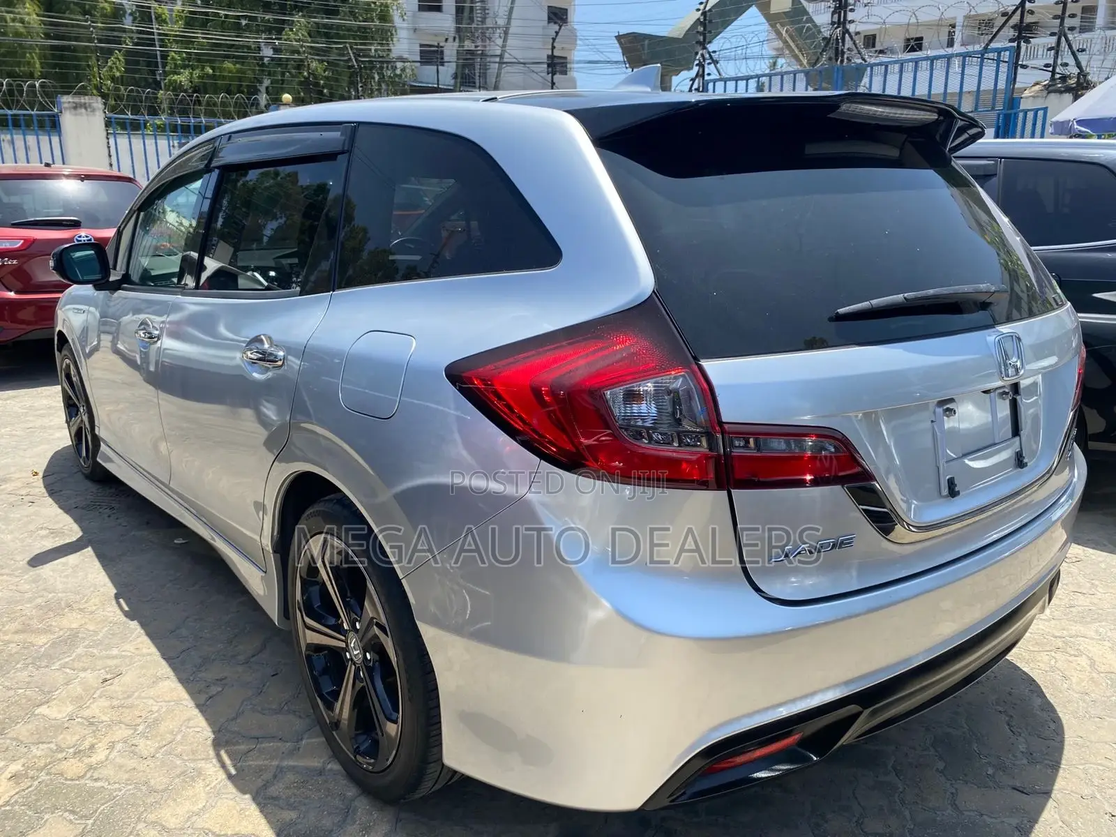 Honda Jade 2018 Silver