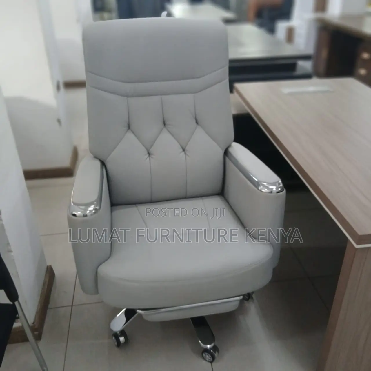 Managerial Office Seat
