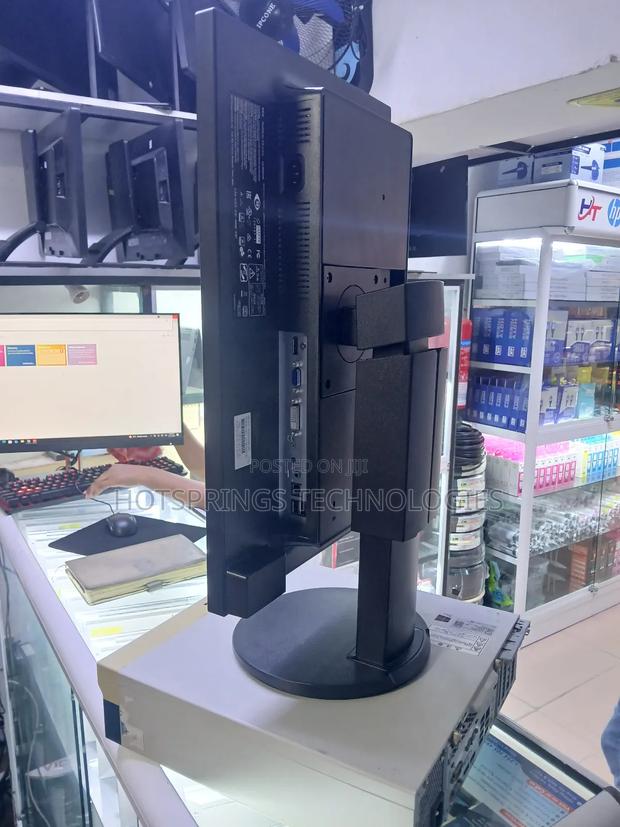 Desktop Computer 8GB Intel Core I5 SSD 256GB - thumbnail 4