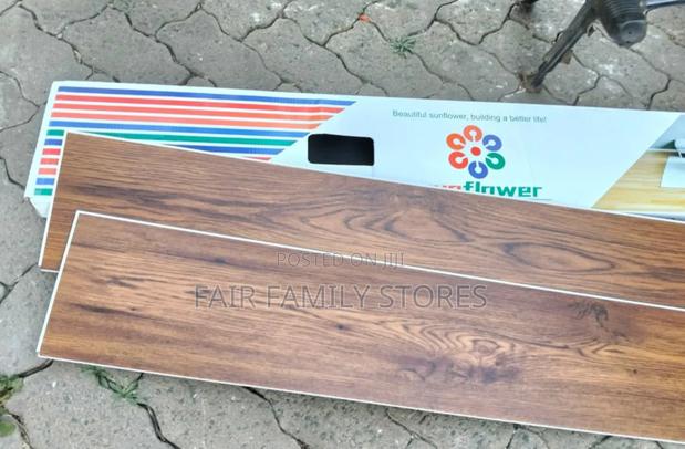 SPC Rigid Core Flooring Tiles - thumbnail 2