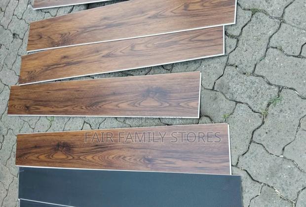 SPC Rigid Core Flooring Tiles - thumbnail 4